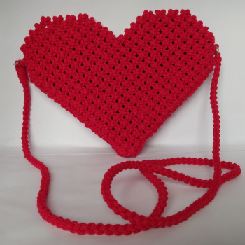 BOLSO CORAZÓN DE MACRAME
