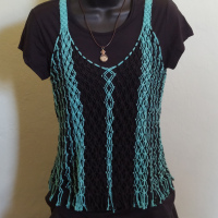 CAMISETA DE MACRAMÉ DE TIRANTES